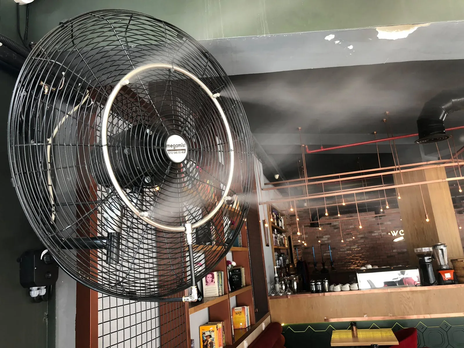 Buharlı Vantilatör Çözümleri Buharlı vantilatör restoran yakın görünüm uygulaması